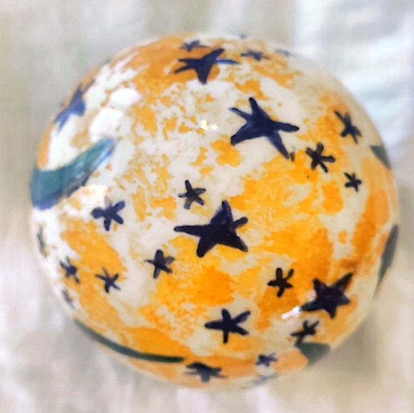 Sphere - Picture 4 of 4